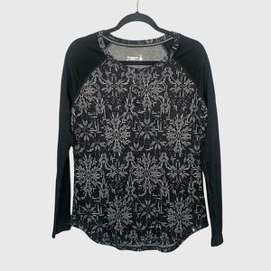 Smartwool Women’s Merino 250 Baselayer Black/White Snowflake Pattern 1/4” Button